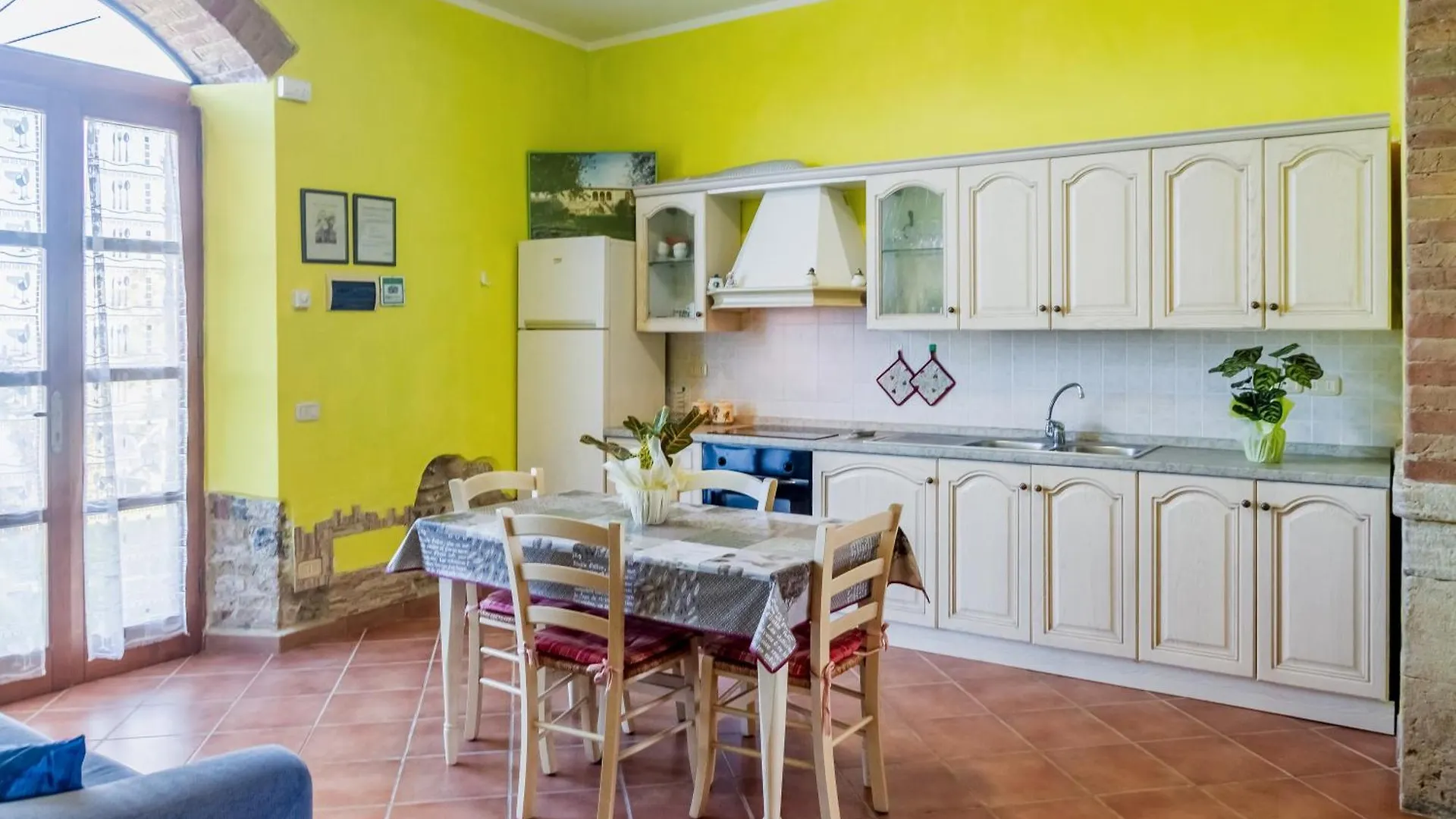 Podere I Sodi Magliano in Toscana Lantgård
